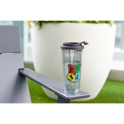 Silver Buffalo Harry Potter Hogwarts Crest 24oz Double Walled Plastic Travel Mug 6 Silver Buffalo Harry Potter Hogwarts Crest 24oz Double Walled Plastic Travel Mug - Image 4